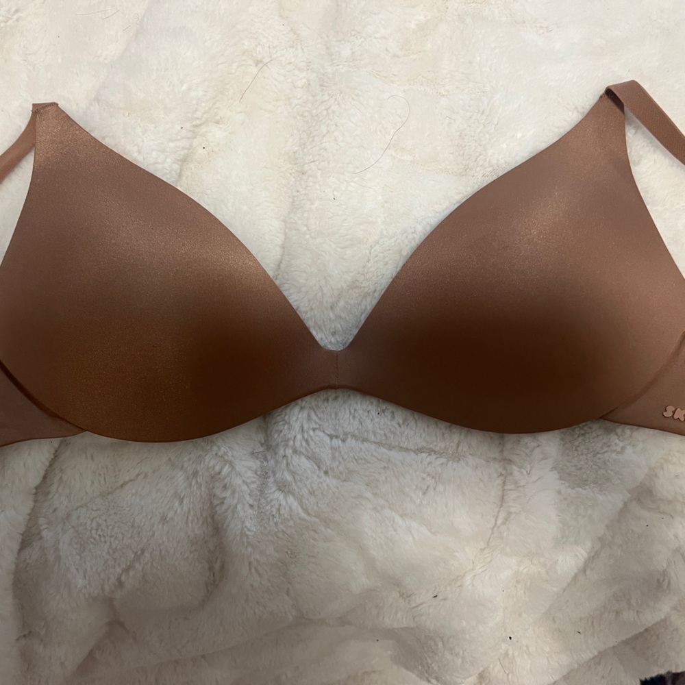 Skims ultimate push-up bra 34A